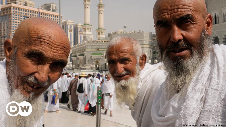 Saudi Arabia Hajj 2024 dominated by rising temperatures DW 06/11/2024